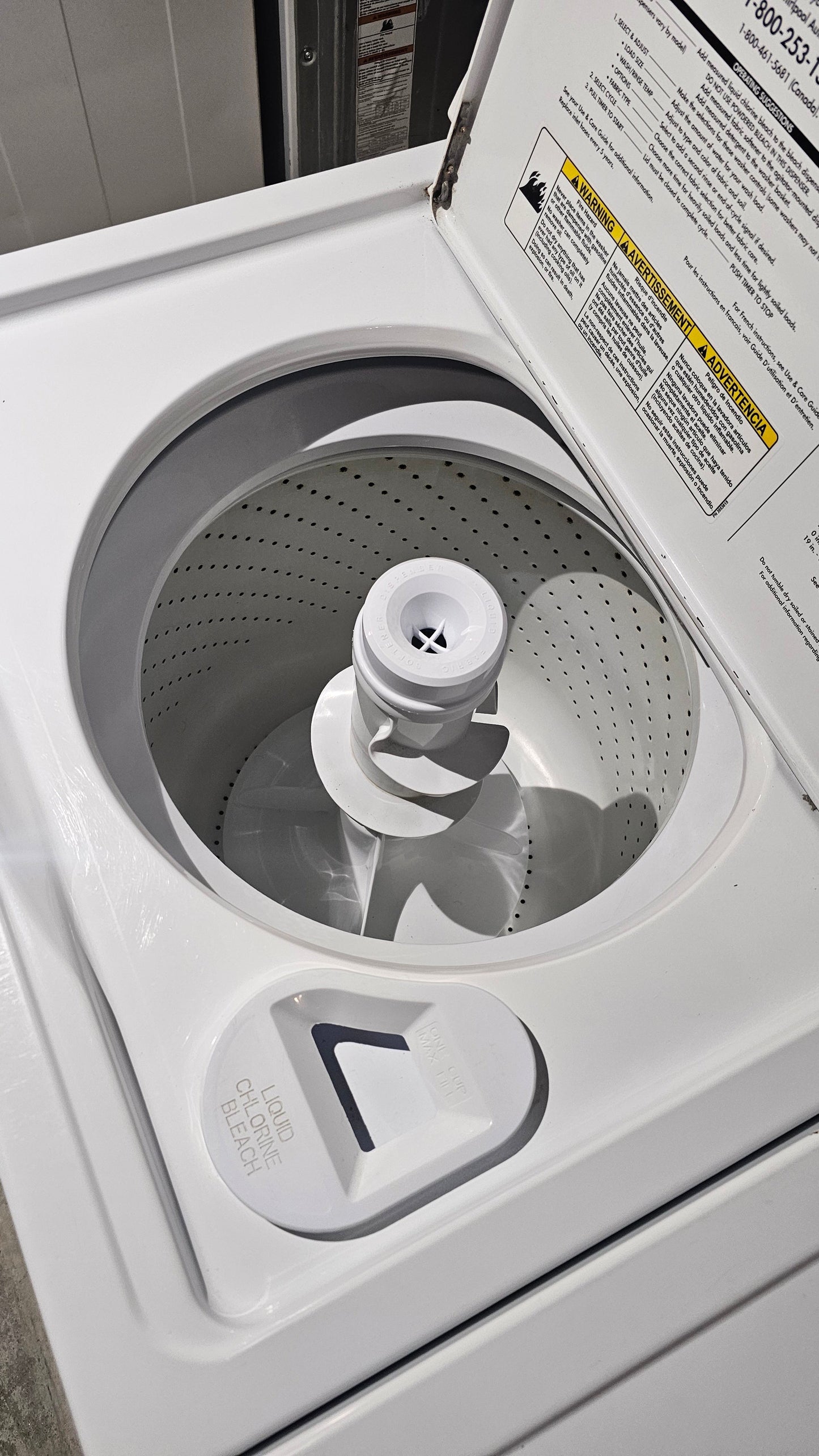 Tourbillon – Machine à laver et Sécheuse Ensemble – Blanc – Utilisé