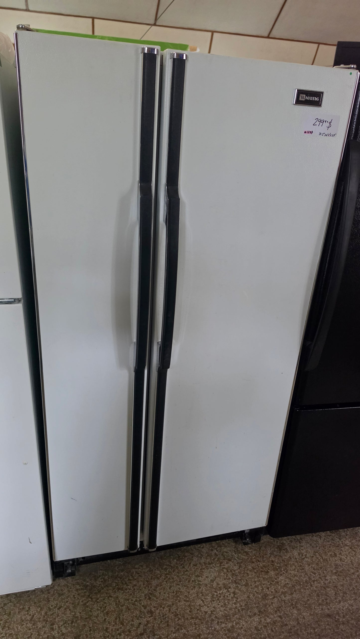 Maytag side by side refrigerator 31.5"X67"X27" - white SKU#1687