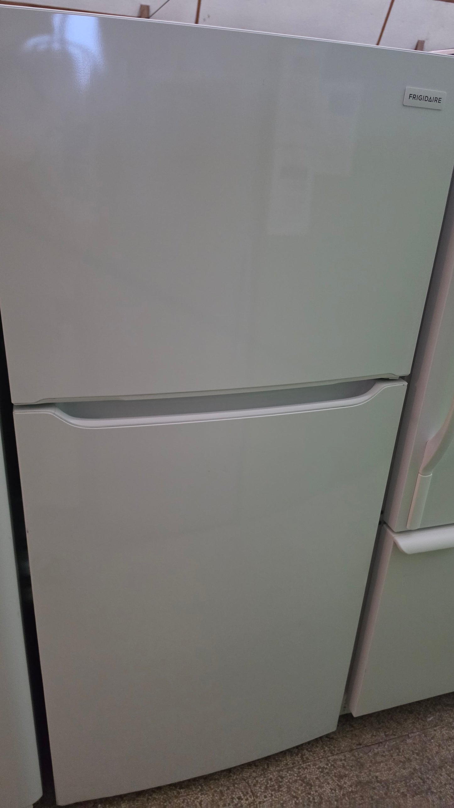 Réfrigérateur Frigidaire 30 po x 66 po x 27 po - blanc, réf. 1734