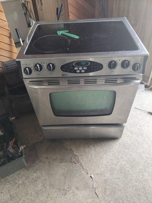 Maytag stove – stainless