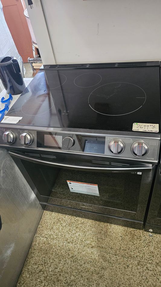 Samsung induction stove – black stainless