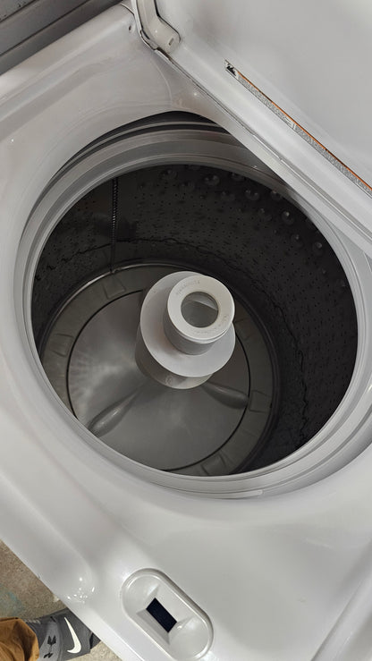 Machine à laver à chargement supérieur Ge - blanche