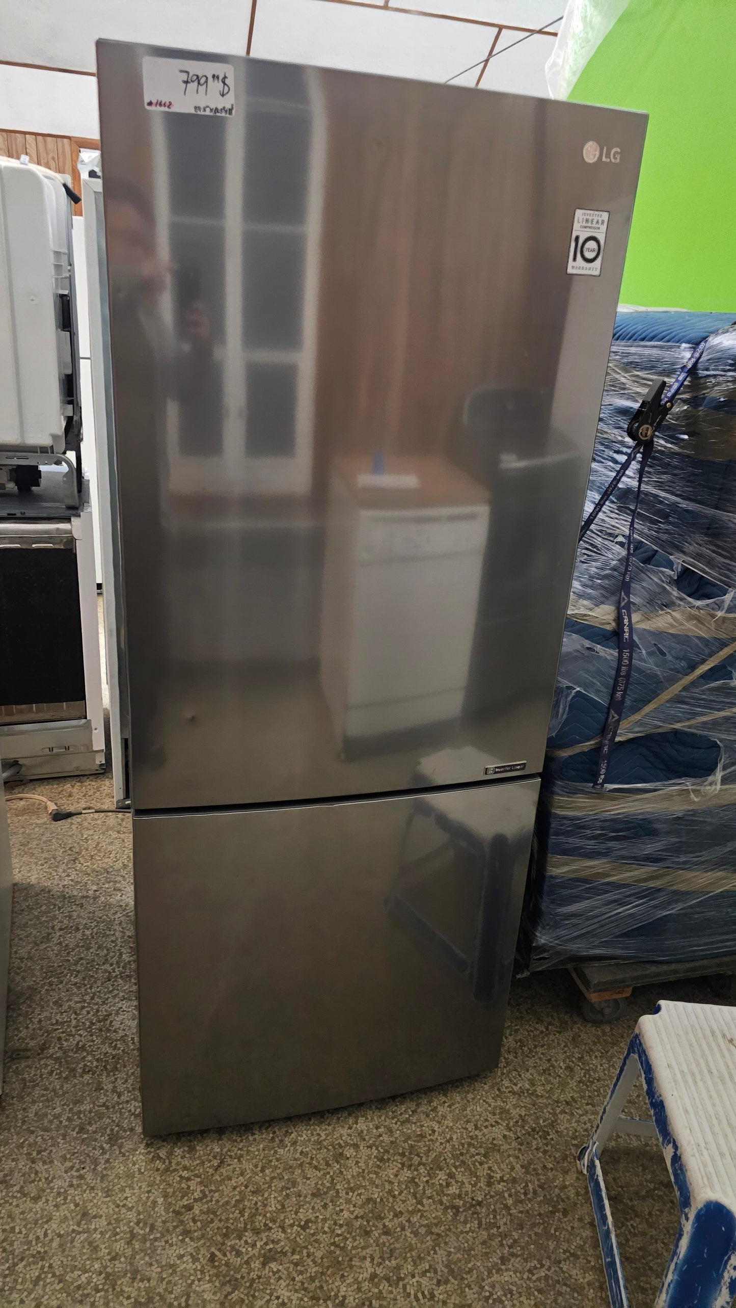 Réfrigérateur LG – Inox (28 pouces)