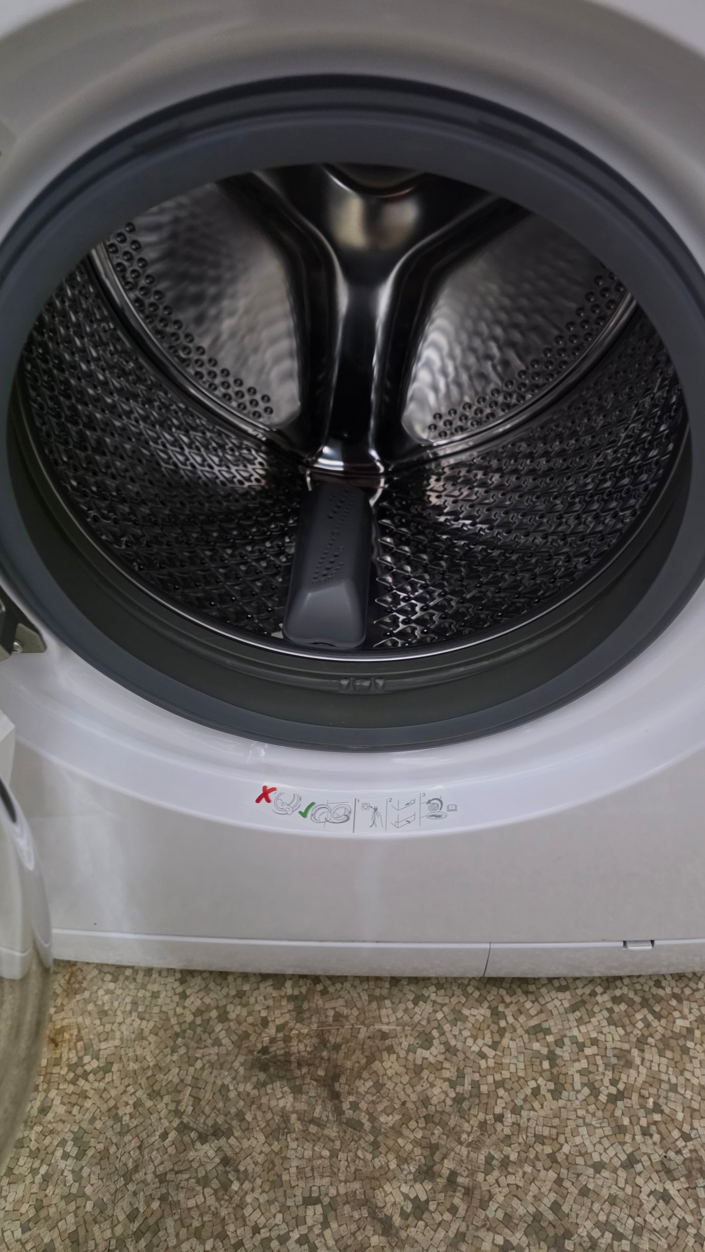 Bloomberg compact 24"inch front load washer and dryer sets - white SKU#3779-4779