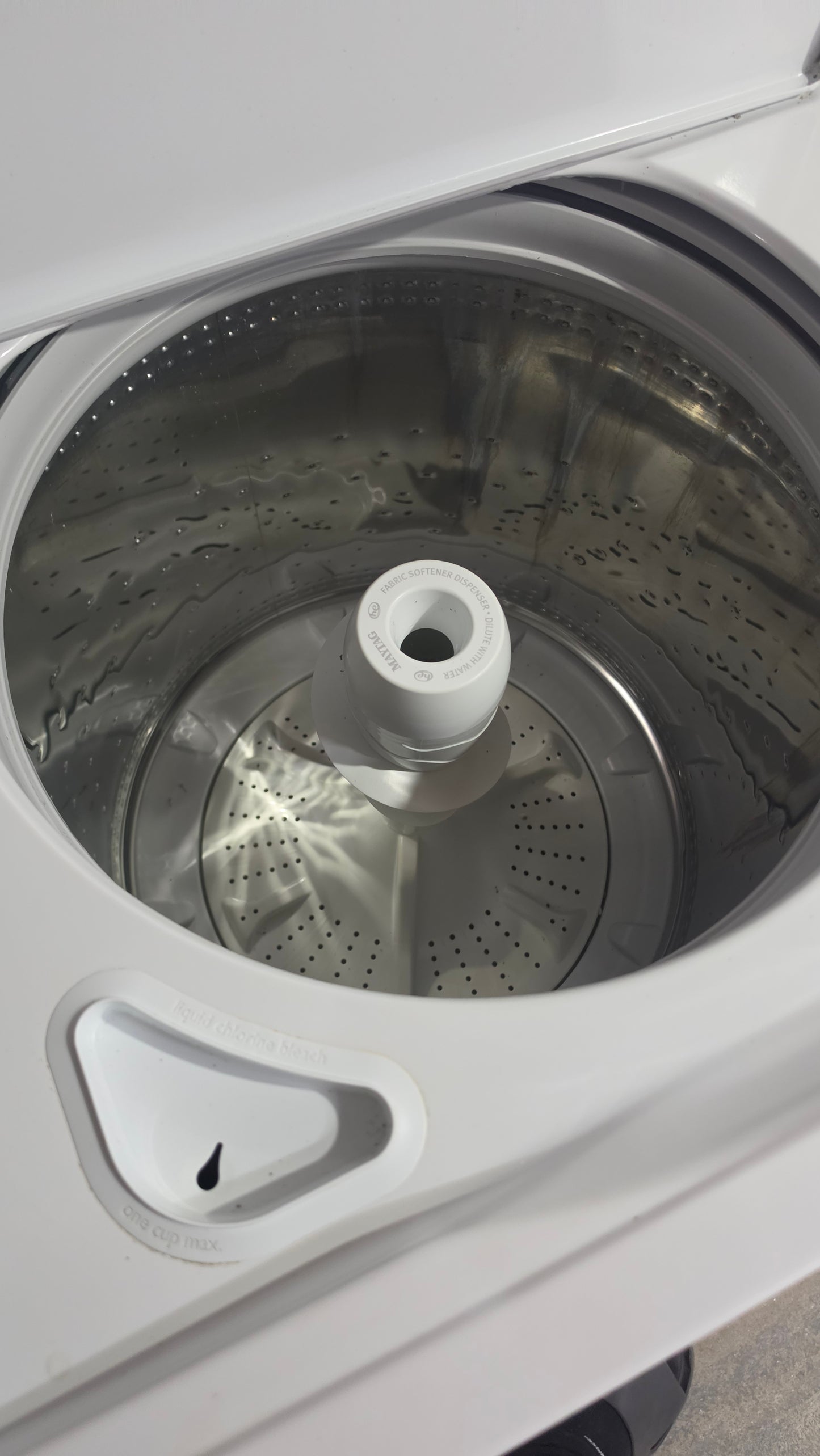 Maytag top load washer - white