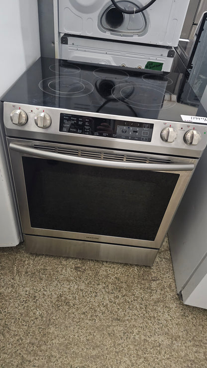 Cuisinière Samsung – Acier inoxydable