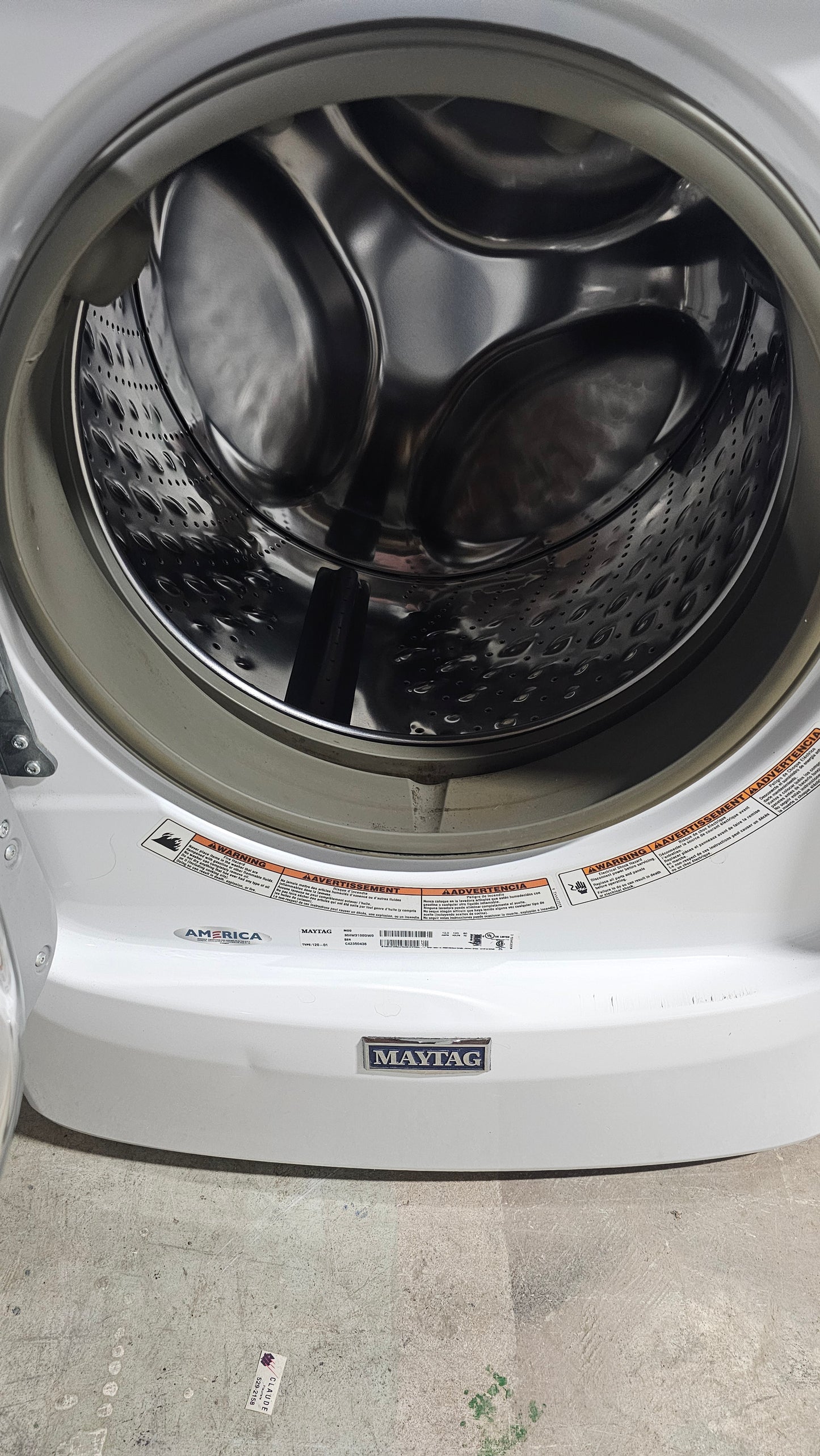 Laveuse Maytag à chargement frontal - SKU#3673 blanche