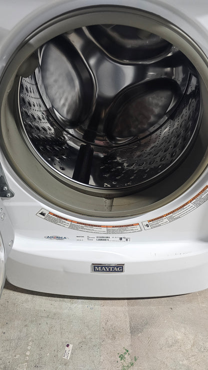 Laveuse Maytag à chargement frontal - SKU#3673 blanche