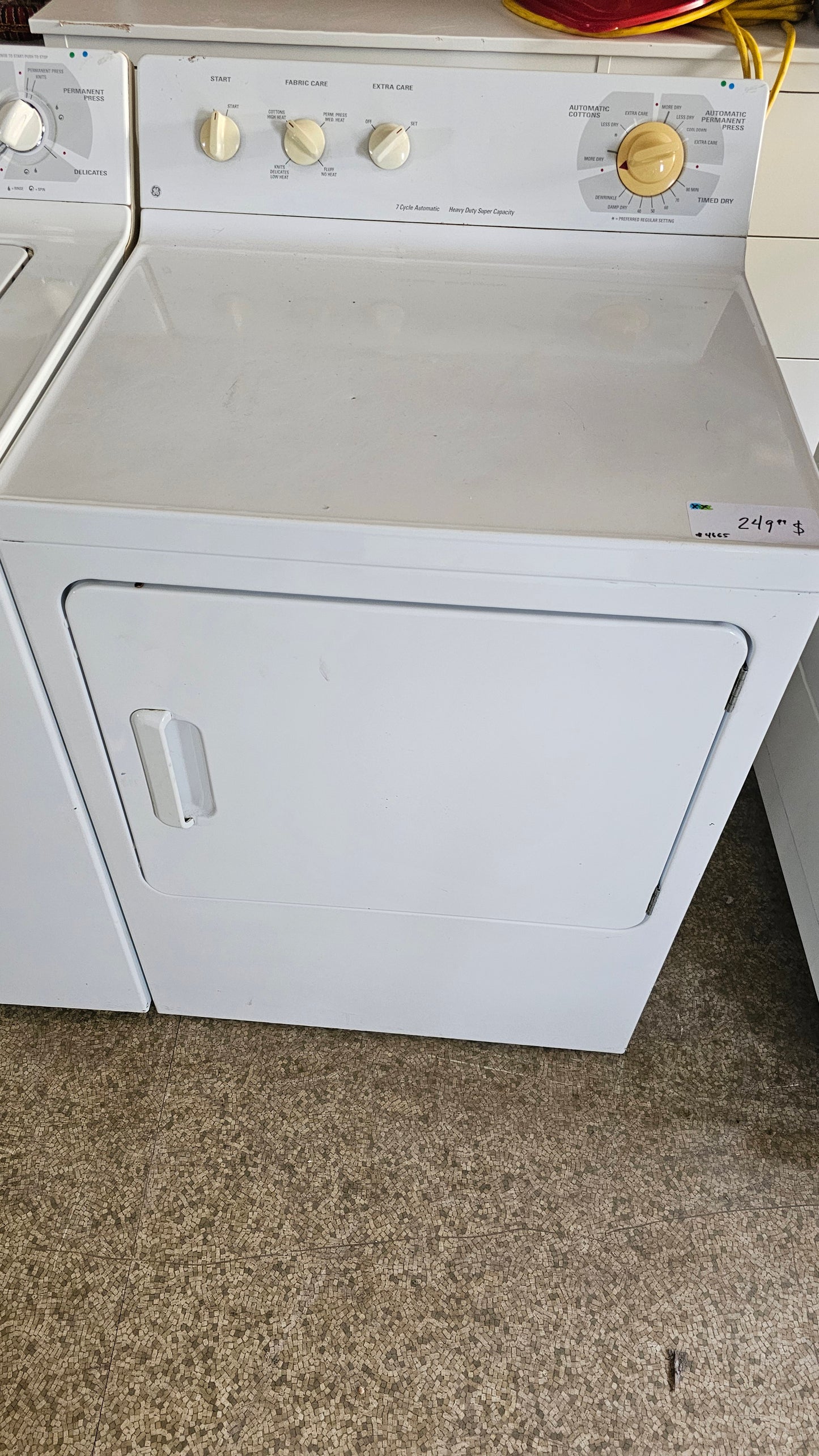 Laveuse à chargement par le dessus de marque à déterminer