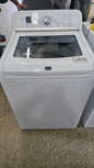 Washing machine Maytag White large capacity with an impeller