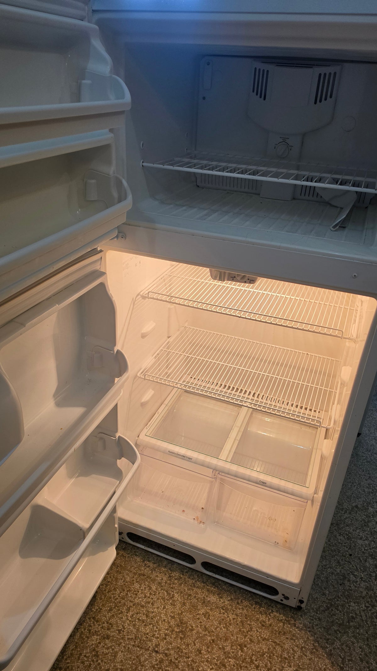 Frigidaire refrigerator - white SKU#1744
